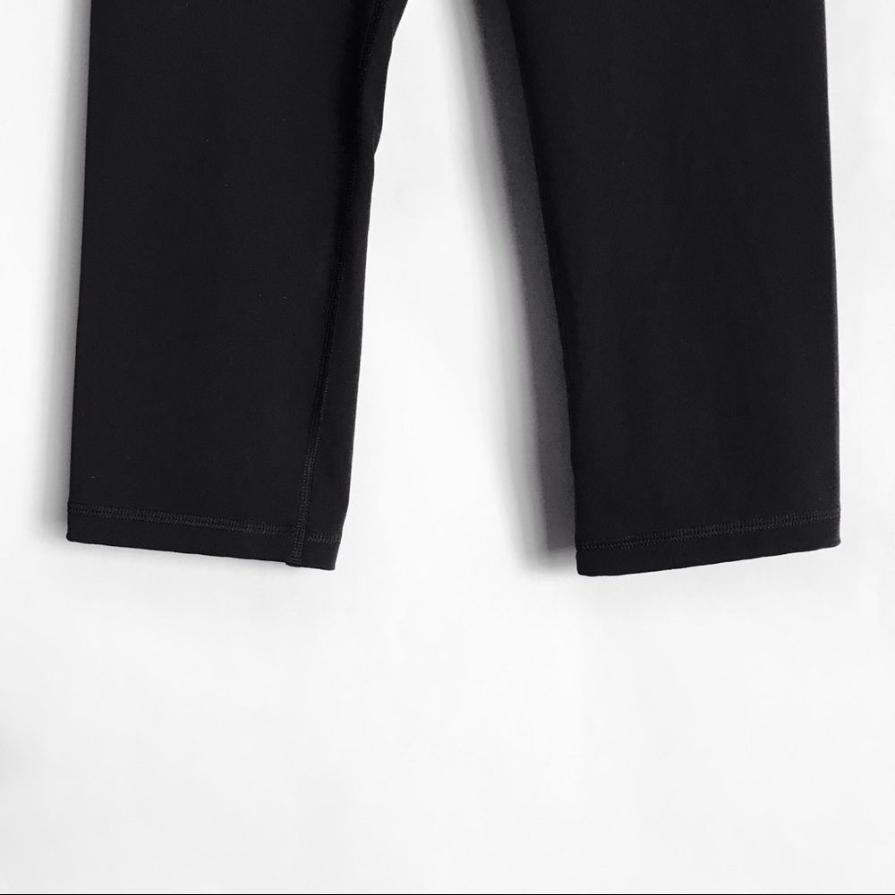 KNOCKOUT BY VICTORIA’S SECRET Black Crop Leggings - Picture 5 of 11